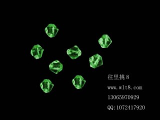8000786--每包500个--4mm水晶尖珠--绿色