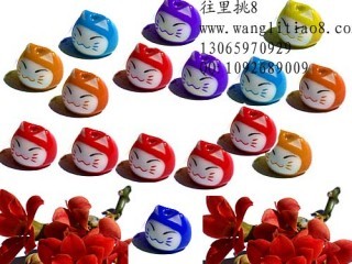 8000946--每包50个--8mm独饰源九头小彩猫--混装